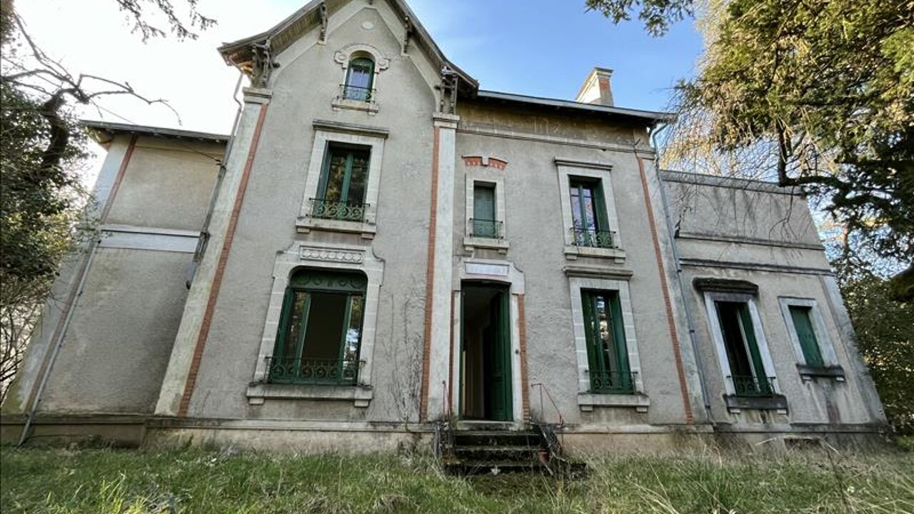 maison 10 pièces 300 m2 à vendre à Cahors (46000)