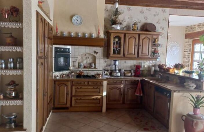 Maison en pierre de 6 pièces principales — photo 5