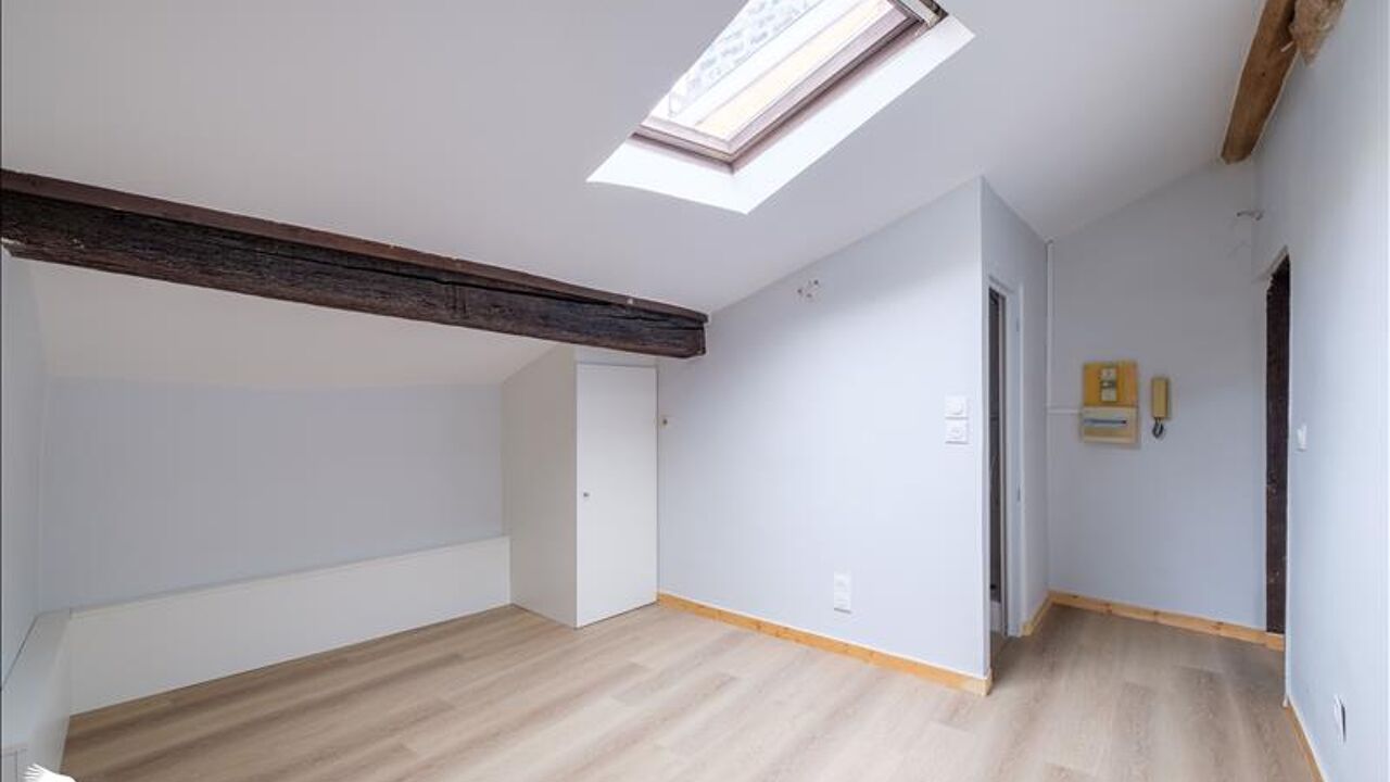 appartement 2 pièces 33 m2 à vendre à Lyon 4 (69004)