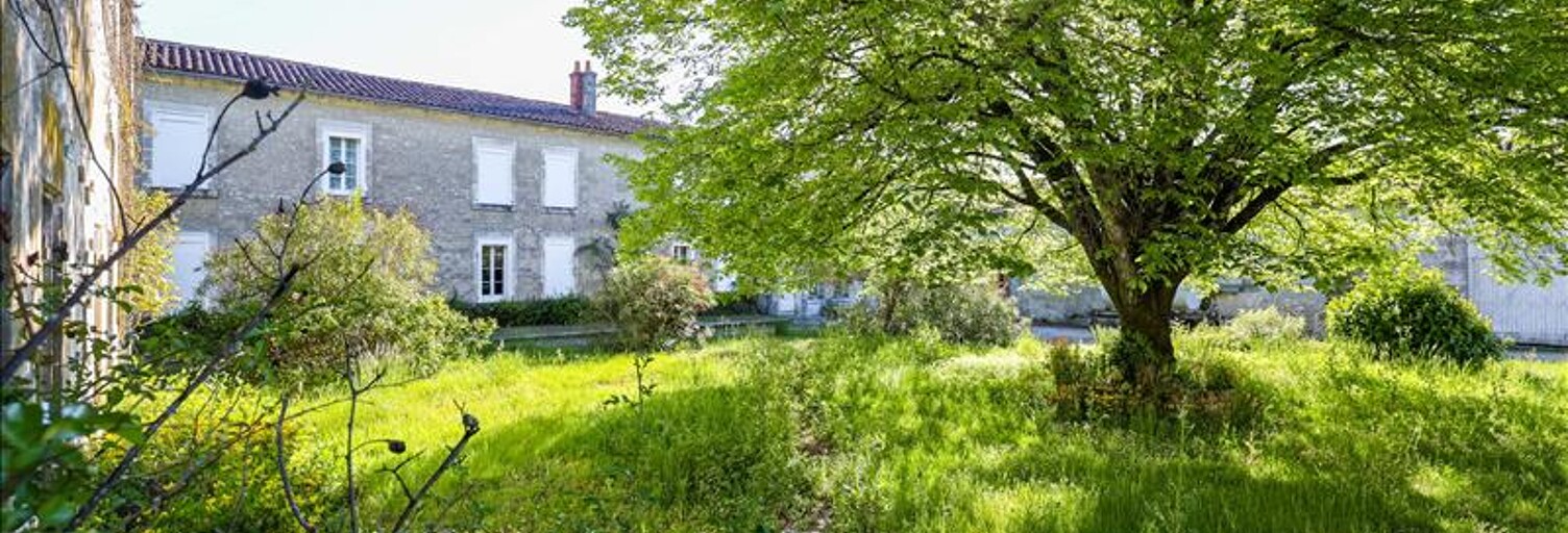 Maison 15 Pièces 440 m² à vendre à Angeac-Champagne (16130)