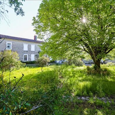 Maison 15 pièces 321775 €