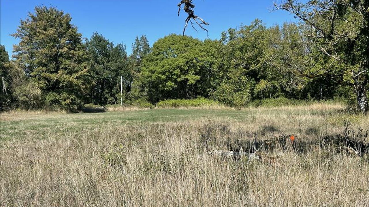 terrain  pièces 643 m2 à vendre à Loubressac (46130)