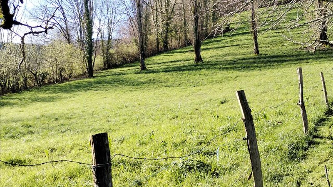 terrain  pièces 1679 m2 à vendre à Saint-Jean-Lespinasse (46400)