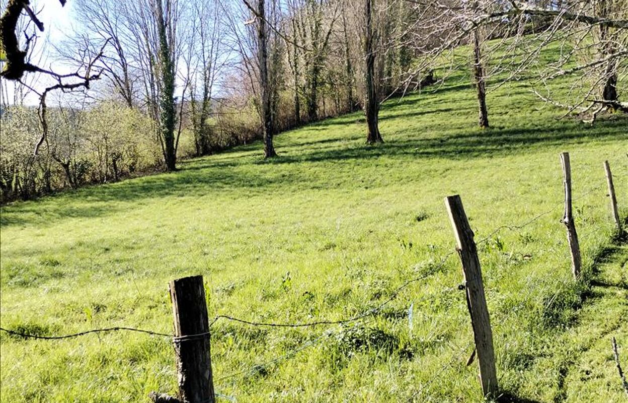 terrain  pièces 1679 m2 à vendre à Saint-Jean-Lespinasse (46400)