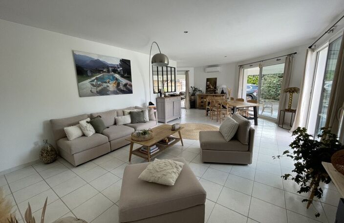 Villa de 7 pièces principales — photo 3