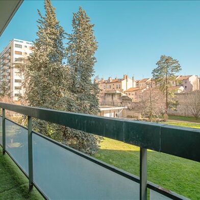 Appartement 5 pièces 399900 €