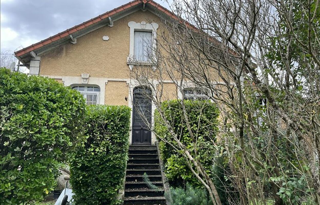 maison 7 pièces 125 m2 à vendre à Ruelle-sur-Touvre (16600)