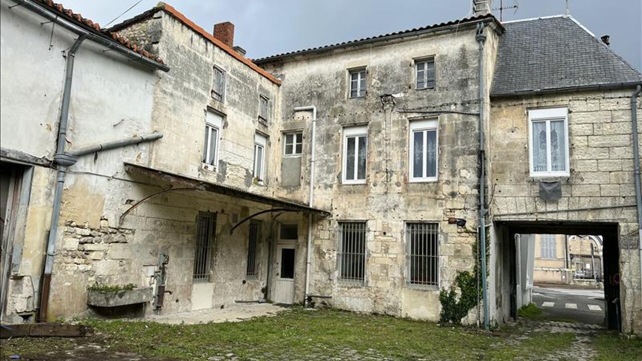 immeuble  pièces  m2 à vendre à Ruelle-sur-Touvre (16600)