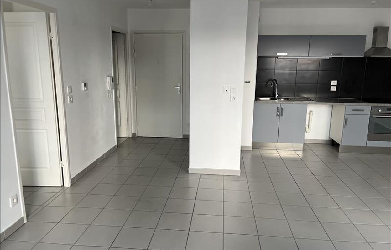 appartement 2 pièces 48 m2 à vendre à Saint-Priest (69800)