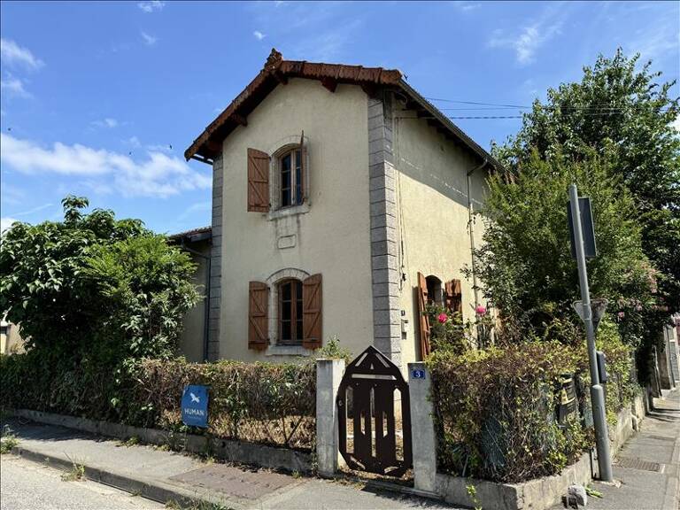 Maison de bourg de 5 pièces principales — photo 1