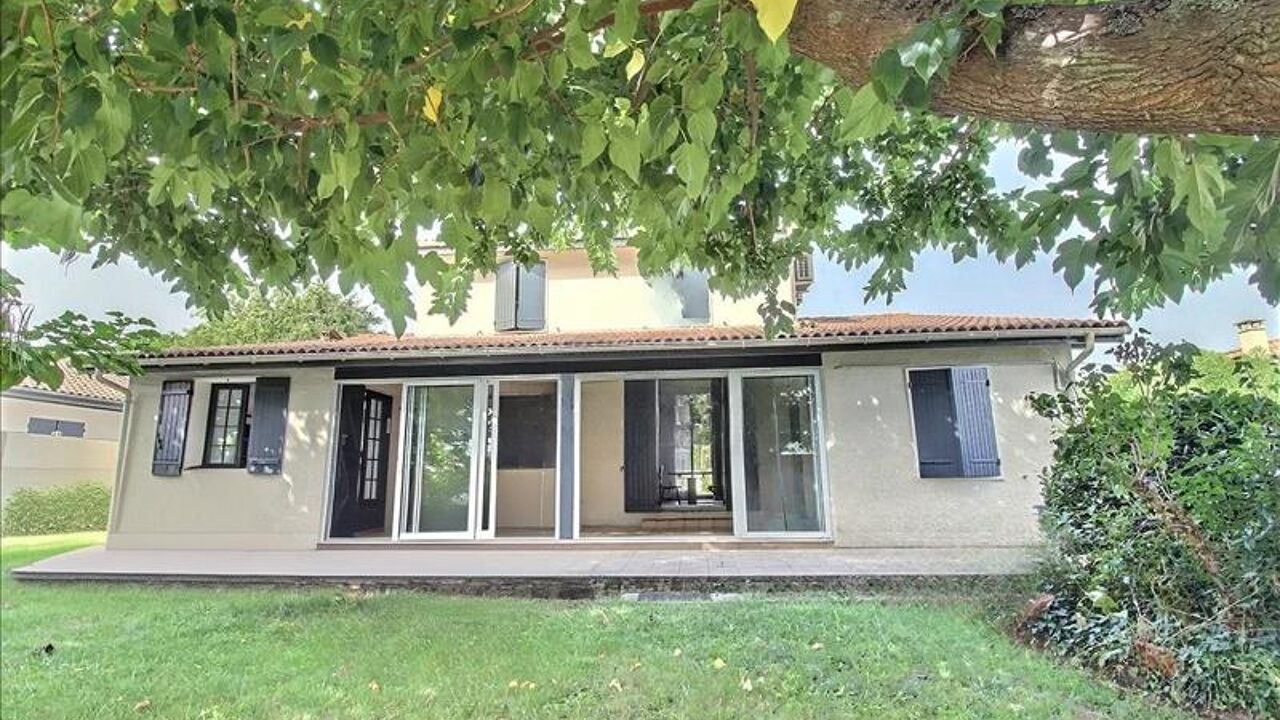 maison 6 pièces 135 m2 à vendre à Gujan-Mestras (33470)