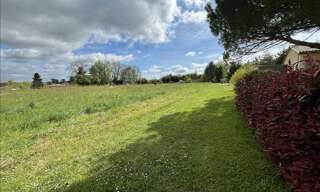 Terrain  937 m² à vendre à La Rochefoucauld-en-Angoumois (16110)
