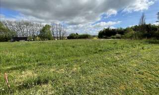 Terrain  937 m² à vendre à La Rochefoucauld-en-Angoumois (16110)
