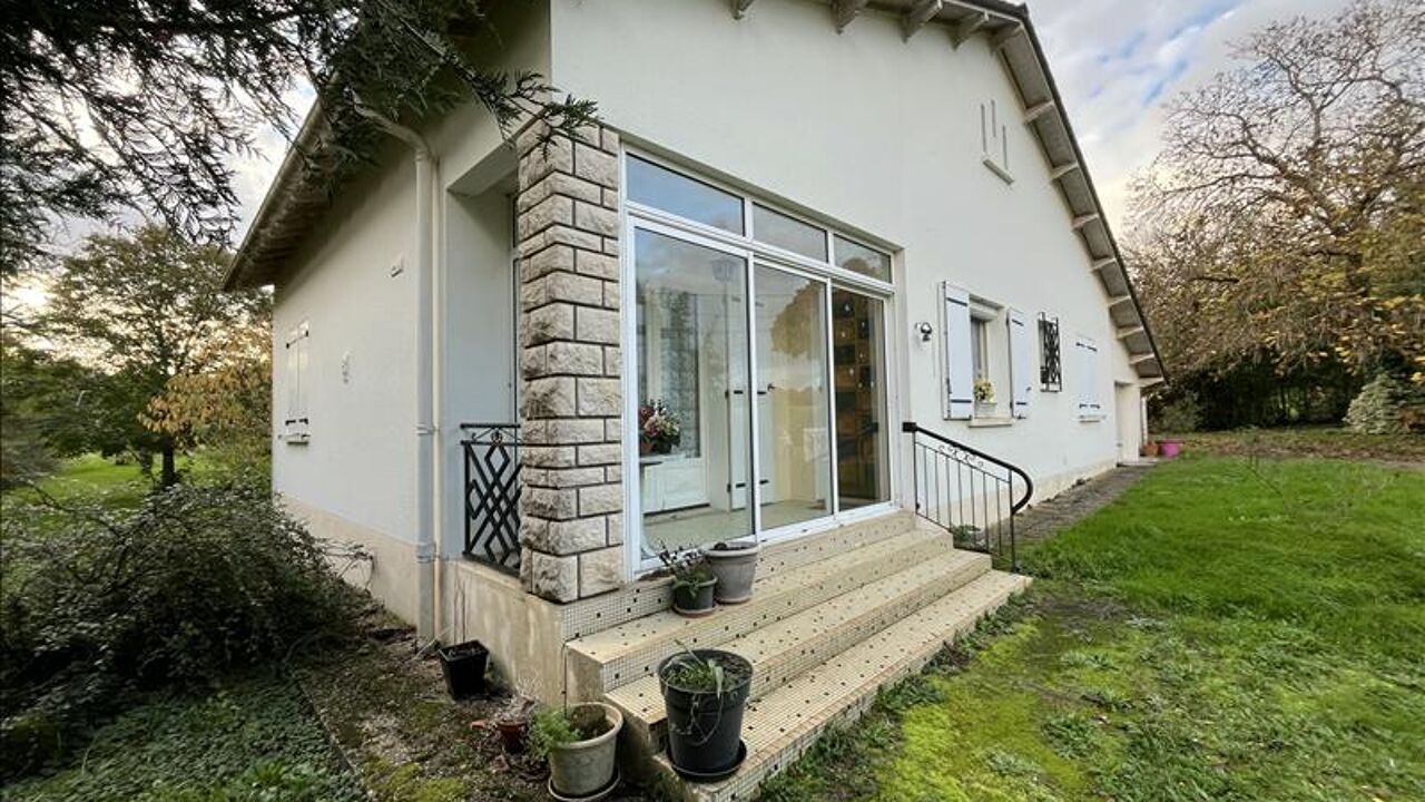 maison 6 pièces 110 m2 à vendre à Fontivillié (79500)