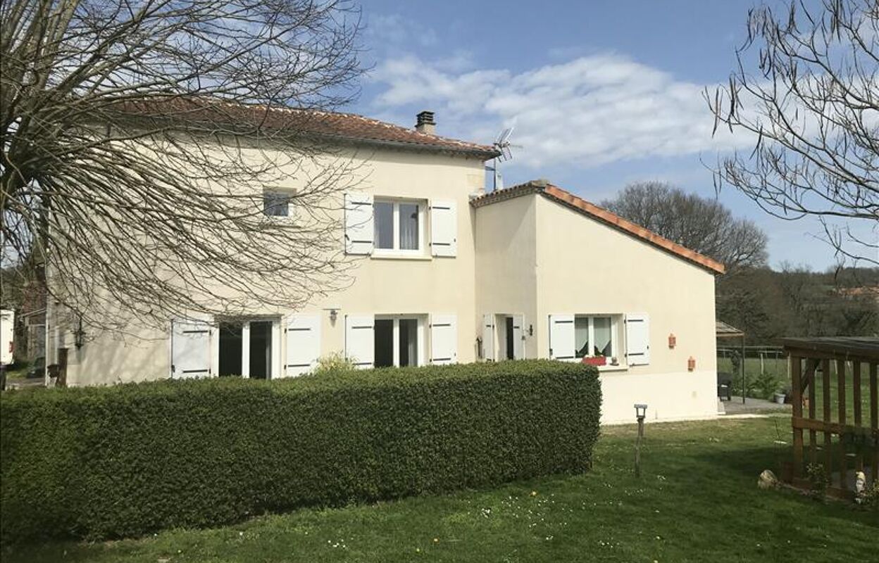 maison 3 pièces 80 m2 à vendre à Rouzède (16220)