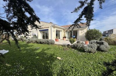 vente maison 1 003 600 € à proximité de Île-d'Aix (17123)
