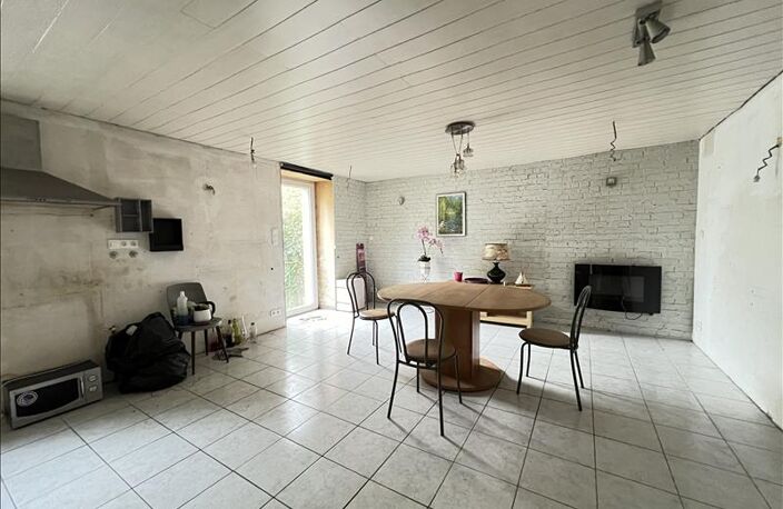 Maison en pierre de 5 pièces principales — photo 2
