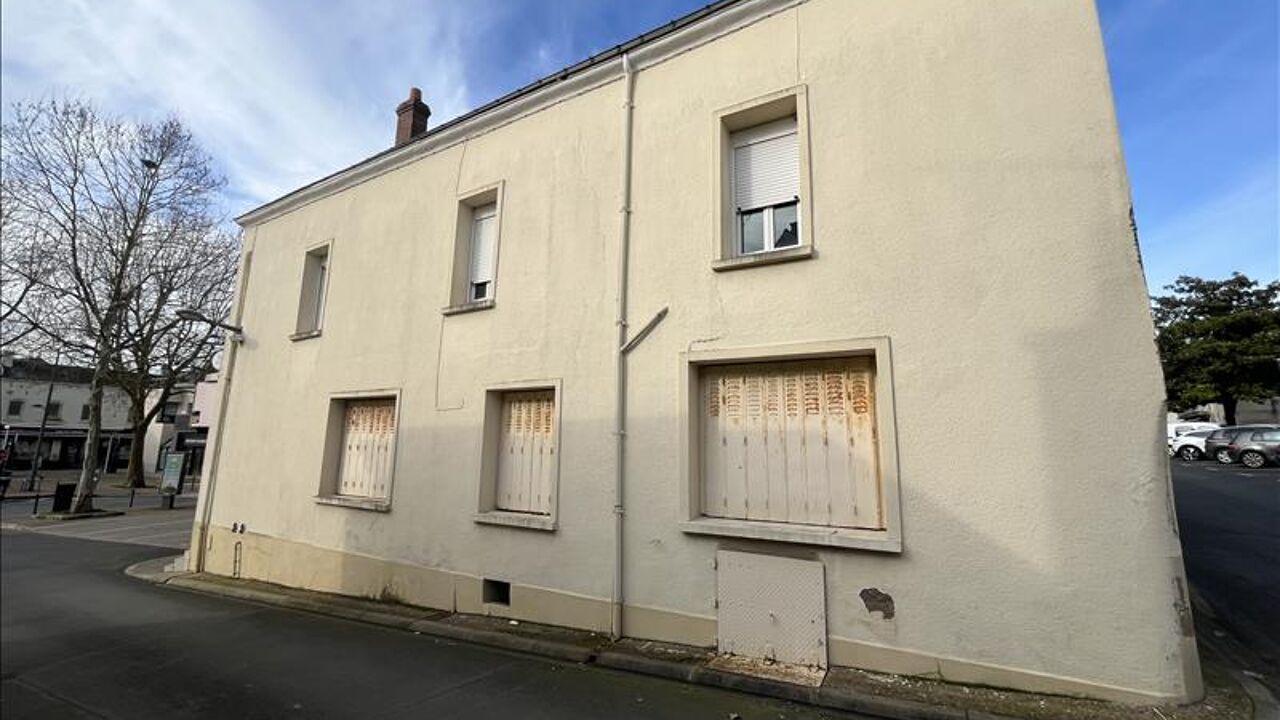 immeuble  pièces  m2 à vendre à Doué-en-Anjou (49700)