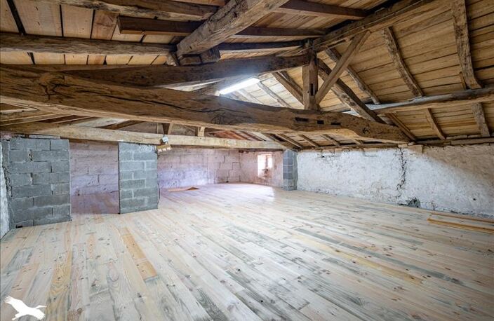 Maison en pierre de 5 pièces principales — photo 2