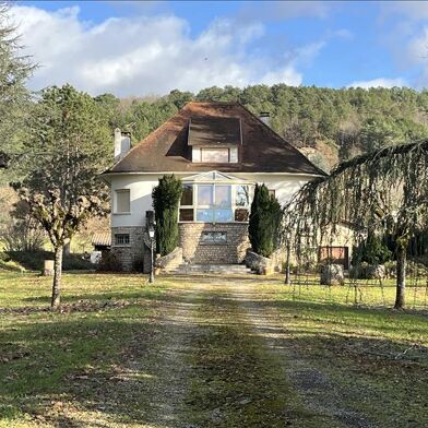 Maison 8 pièces 249000 €