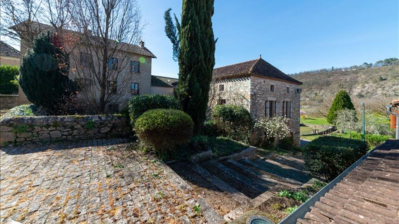 maison 9 pièces 355 m2 à vendre à Anglars-Juillac (46140)