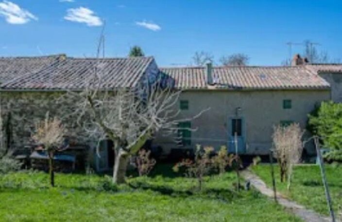 Maison de ville de 5 pièces principales — photo 2
