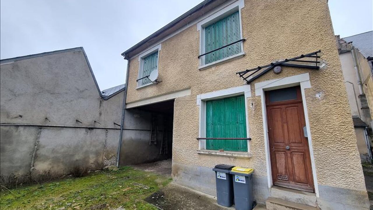 maison 3 pièces 58 m2 à vendre à Mehun-sur-Yèvre (18500)