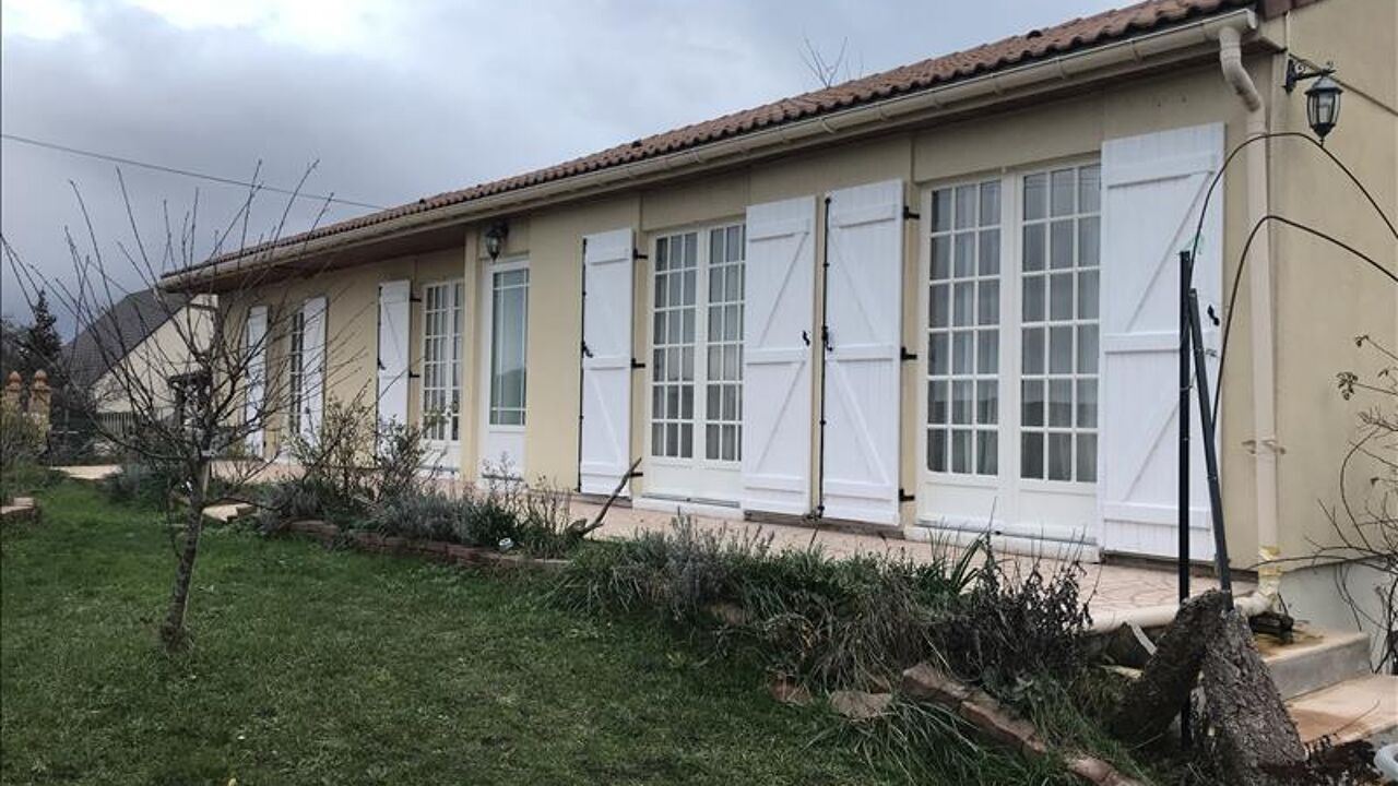 maison 5 pièces 116 m2 à vendre à Mehun-sur-Yèvre (18500)