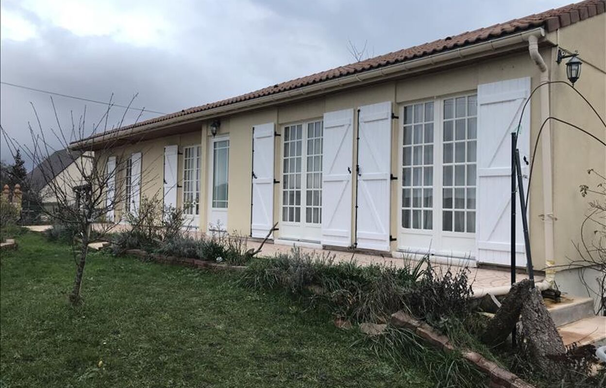 maison 5 pièces 116 m2 à vendre à Mehun-sur-Yèvre (18500)