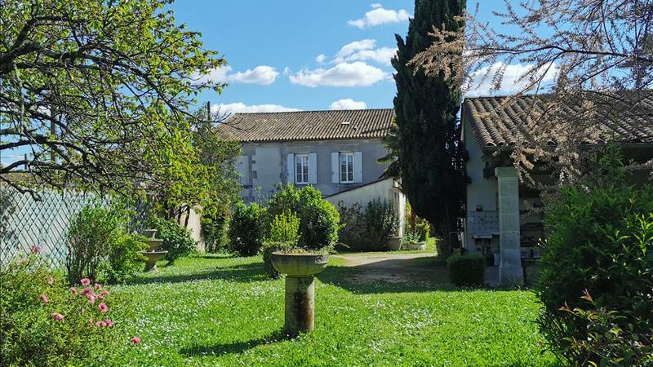 maison 6 pièces 160 m2 à vendre à Matha (17160)