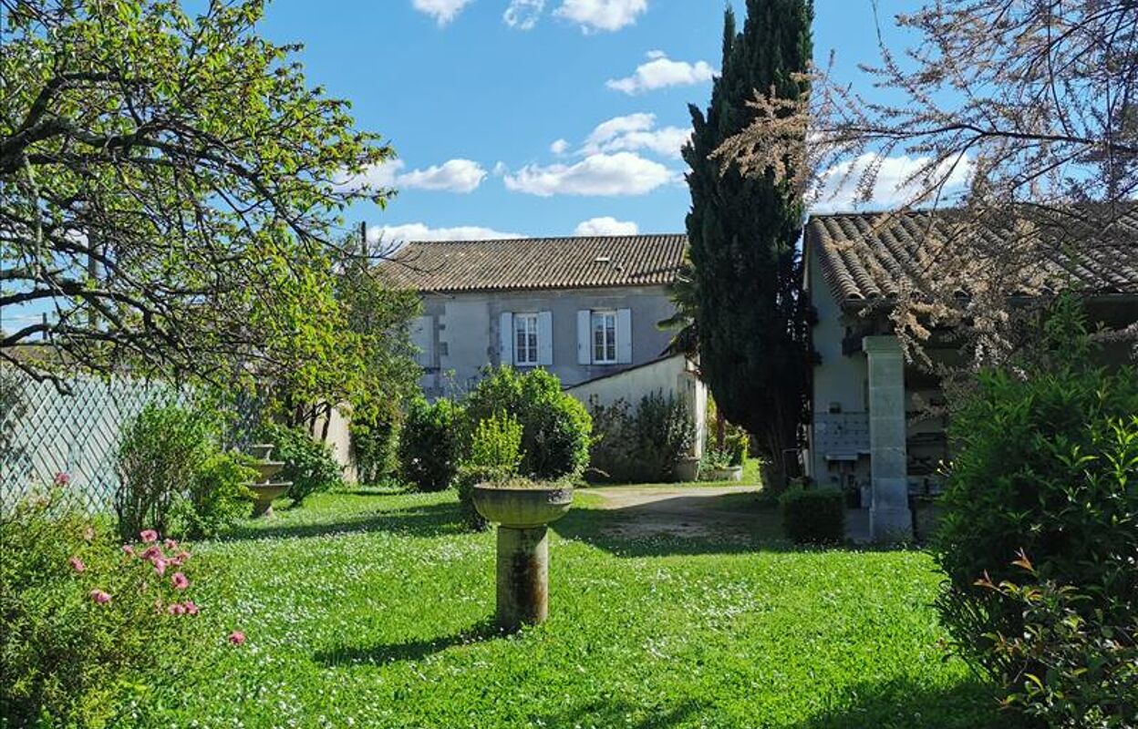 maison 6 pièces 160 m2 à vendre à Matha (17160)