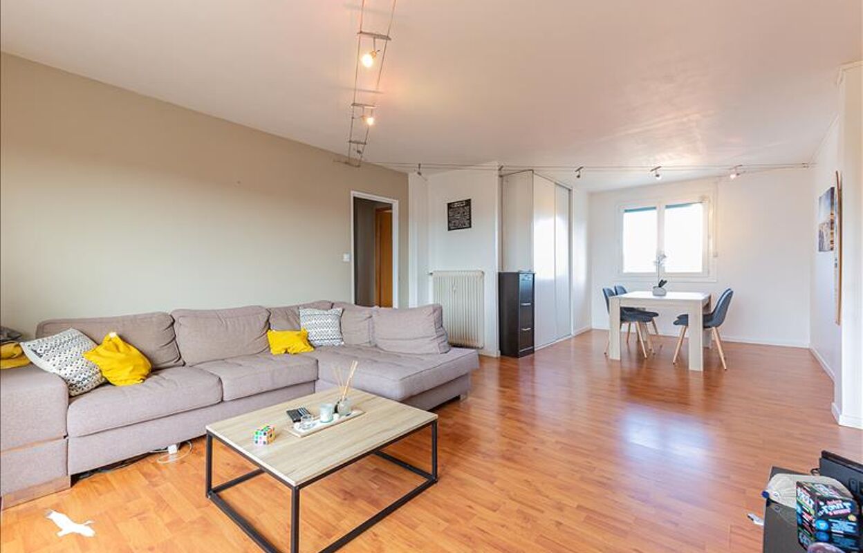 appartement 3 pièces 70 m2 à vendre à Bizanos (64320)