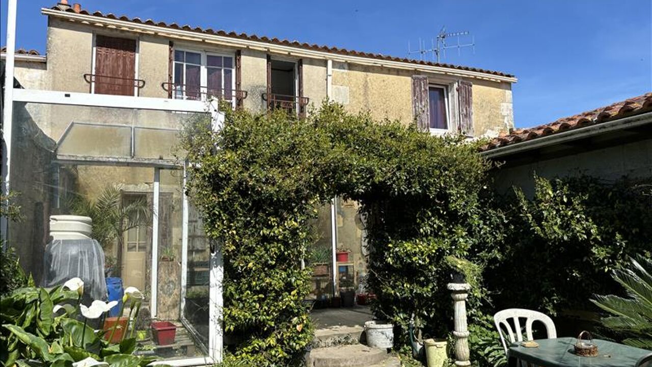 maison 6 pièces 142 m2 à vendre à Tonnay-Charente (17430)