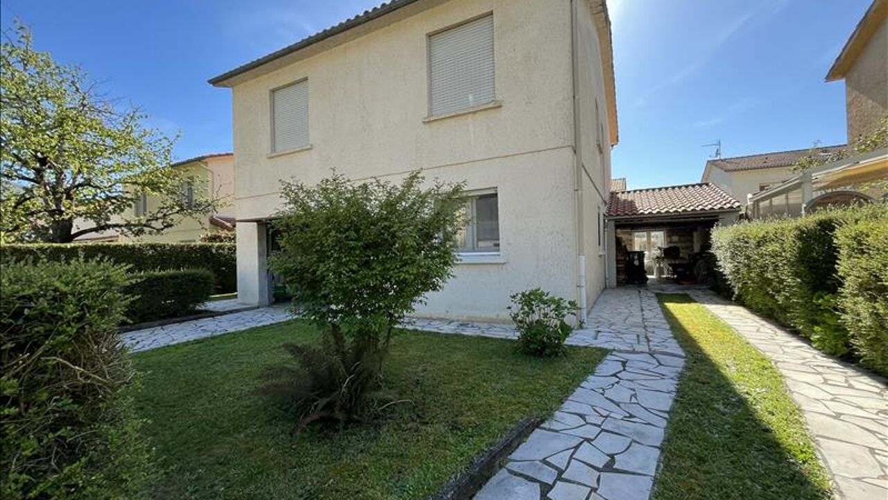 maison 7 pièces 128 m2 à vendre à Foix (09000)