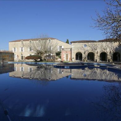 Maison 20 pièces 884000 €