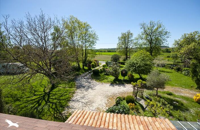 Vente maison 9 pièces 235 m² Ribérac (24600) — photo 3