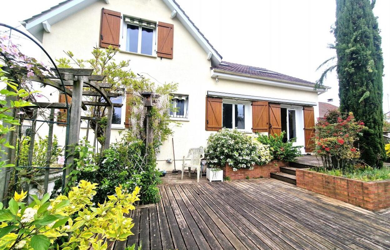 maison 7 pièces 140 m2 à vendre à Fleury-les-Aubrais (45400)