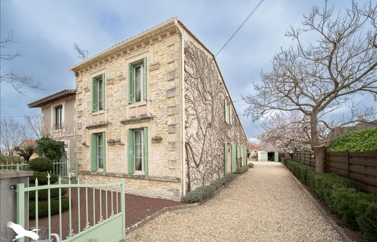 maison 4 pièces 120 m2 à vendre à Eyrans (33390)