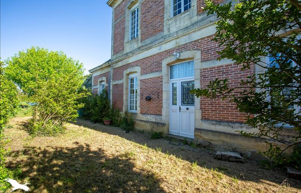 maison 13 pièces 355 m2 à vendre à La Réole (33190)