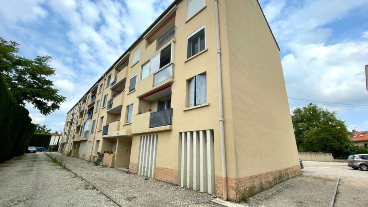 appartement 2 pièces 63 m2 à vendre à Carpentras (84200)