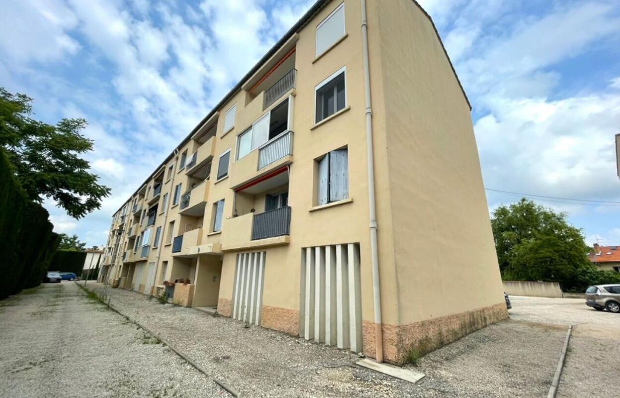 appartement 2 pièces 63 m2 à vendre à Carpentras (84200)