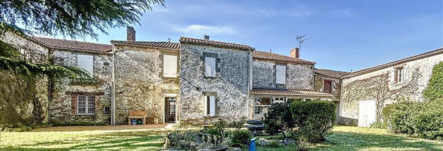 Maison 8 Pièces 232 m² à vendre à Beaufou (85170)