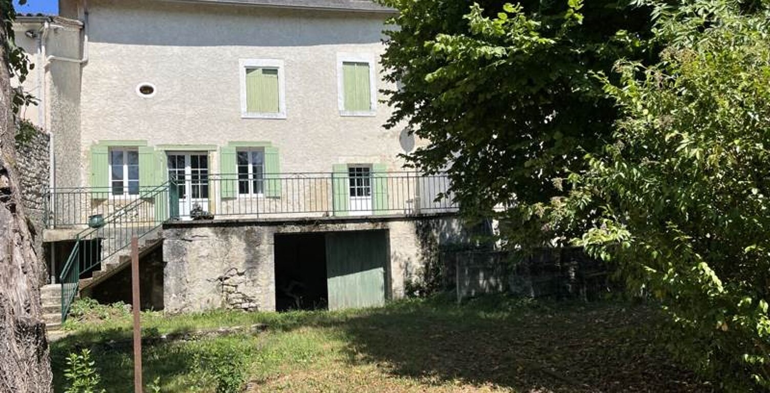 Maison de bourg de 6 pièces principales — photo 1