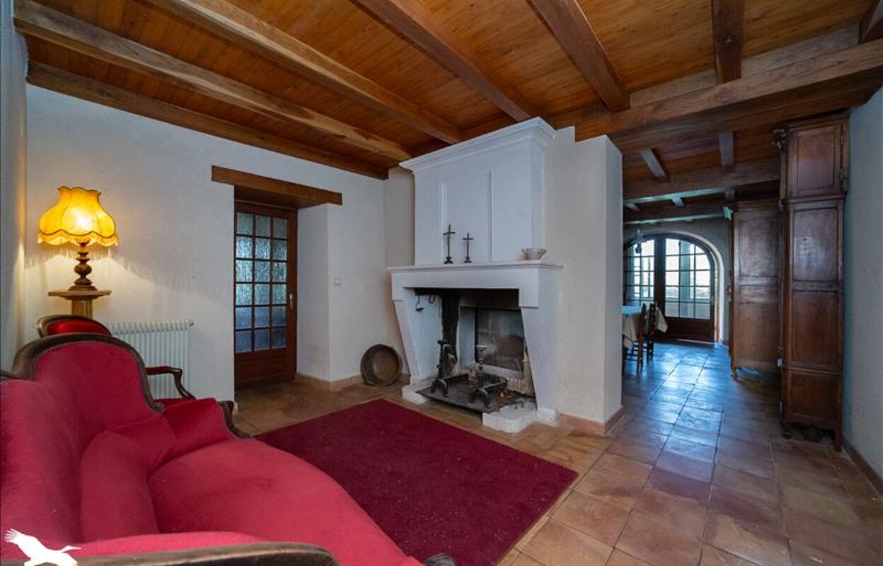 maison 7 pièces 191 m2 à vendre à Jonzac (17500)