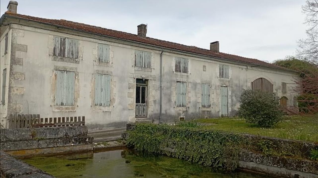 maison 6 pièces 207 m2 à vendre à Jonzac (17500)