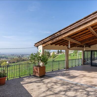 Maison 11 pièces 337600 €