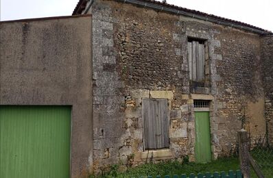 vente immeuble 66 900 € à proximité de Bussac-sur-Charente (17100)