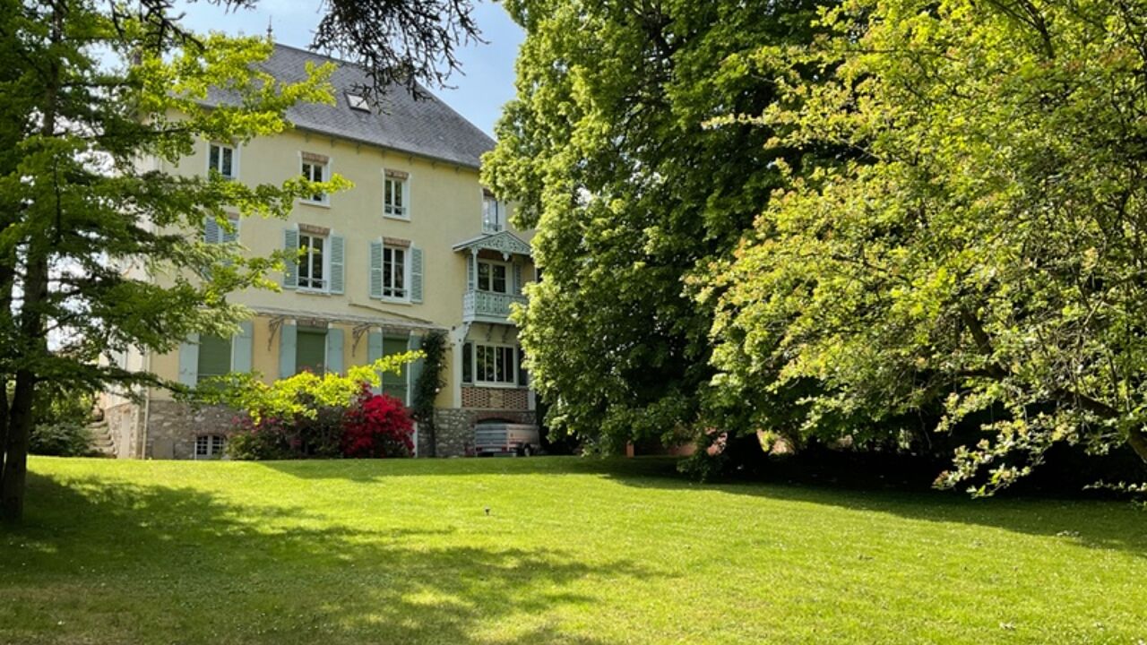maison 11 pièces 305 m2 à vendre à Moret-Loing-Et-Orvanne (77250)