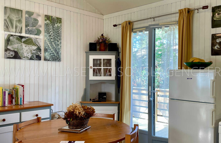 CHALET AU CALME DANS LE VILLAGE NATURISTE DE LA JENNY — photo 5