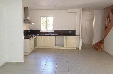 location maison 830 € CC /mois à proximité de Sully-sur-Loire (45600)